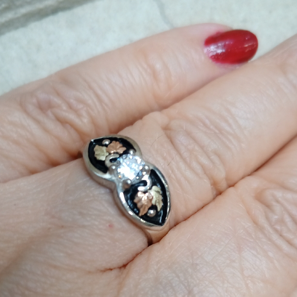 Vintage 10K/12K Gold And Sterling Silver Leaf & Vine Black Hills Gold Ring